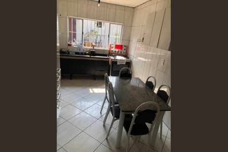 Casa à venda com 4 quartos, 180m² em Cidade Jardim, Campinas