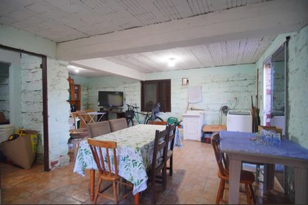 Casa à venda com 101m², 3 quartos e 1 vagaÁrea comum