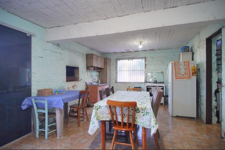 Casa à venda com 101m², 3 quartos e 1 vagaÁrea comum