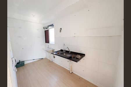 Apartamento para alugar com 50m², 2 quartos e 1 vaga Apartamento para alugar com 50m², 2 quartos e 1 vagaCozinha e Área de Serviço