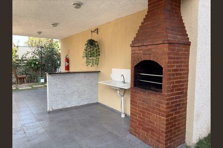 Apartamento para alugar com 50m², 2 quartos e 1 vaga Apartamento para alugar com 50m², 2 quartos e 1 vagaÁrea comum - Churrasqueira