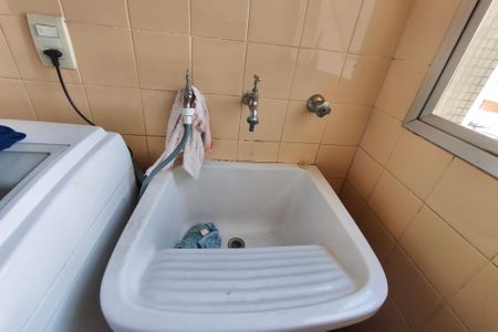 Apartamento à venda com 77m², 3 quartos e 1 vagaÁrea de Serviço