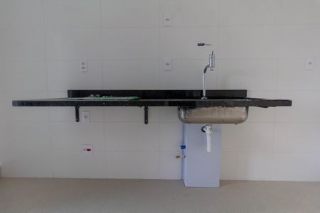 Apartamento à venda com 100m², 2 quartos e 2 vagasCozinha