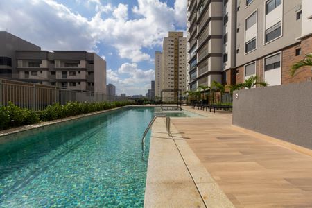 Apartamento à venda com 100m², 2 quartos e 2 vagasÁrea comum - Piscina