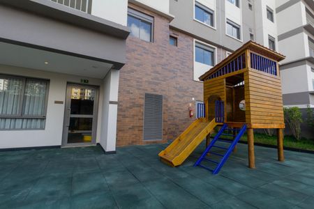 Apartamento à venda com 100m², 2 quartos e 2 vagasÁrea comum - Playground