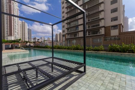 Apartamento à venda com 100m², 2 quartos e 2 vagasÁrea comum - Piscina