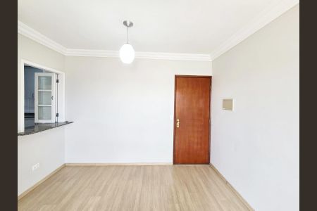 Apartamento para alugar com 80m², 3 quartos e 1 vagaSala