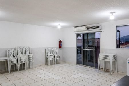 Apartamento para alugar com 60m², 2 quartos e 1 vaga Apartamento para alugar com 60m², 2 quartos e 1 vagaÁrea comum - Salão de Festas