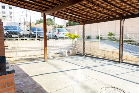 Apartamento para alugar com 60m², 2 quartos e 1 vaga Apartamento para alugar com 60m², 2 quartos e 1 vagaÁrea comum - Churrasqueira