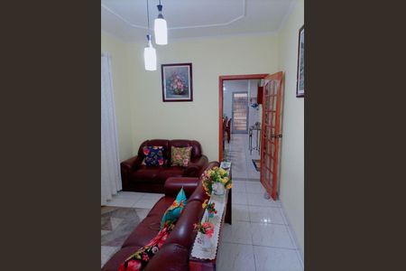 Casa à venda com 3 quartos, 157m² em Vila Carrão, São Paulo