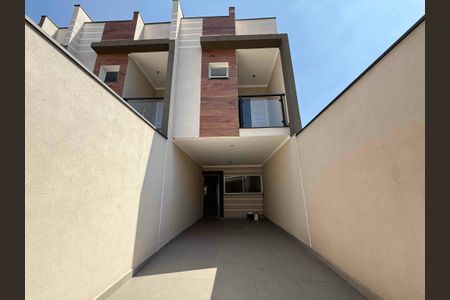Casa à venda com 135m², 3 quartos e 2 vagas