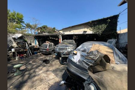 Casa à venda com 300m², 1 quarto e 4 vagas