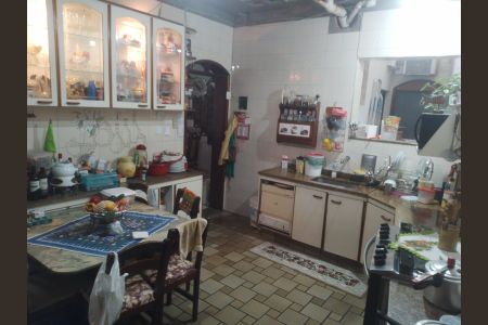 Casa à venda com 3 quartos, 167m² em Jacaré, Rio de Janeiro
