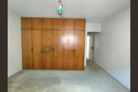 Casa à venda com 3 quartos, 140m² em Jardim das Vertentes, São Paulo