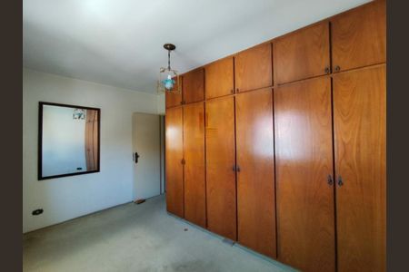 Casa à venda com 140m², 3 quartos e 2 vagas