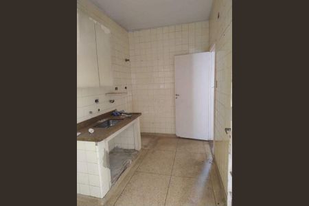 Casa à venda com 121m², 2 quartos e 2 vagas