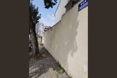 Casa à venda com 121m², 2 quartos e 2 vagas