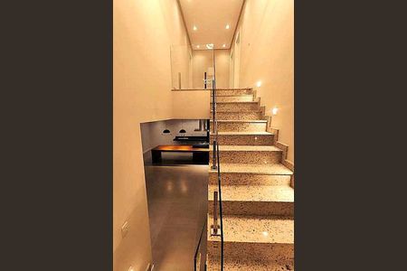 Casa de condomínio à venda com 300m², 4 quartos e 2 vagas