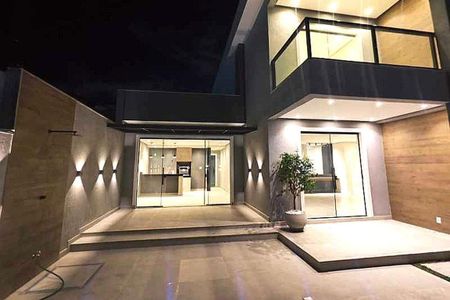 Casa de condomínio à venda com 300m², 4 quartos e 2 vagas
