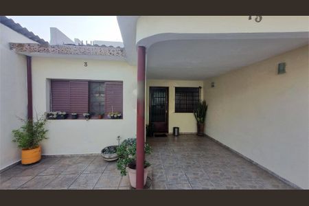 Casa à venda com 67m², 3 quartos e 2 vagas