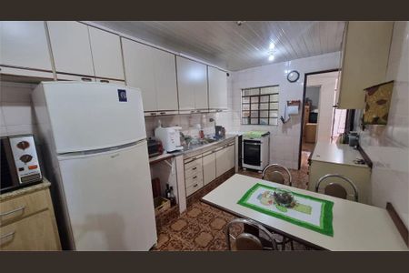 Casa à venda com 3 quartos, 67m² em Vila Mangalot, São Paulo