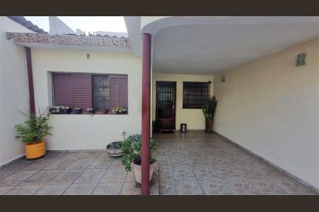 Casa à venda com 67m², 3 quartos e 2 vagas