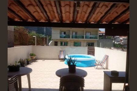 Casa à venda com 67m², 3 quartos e 2 vagas
