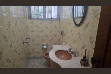 Casa à venda com 233m², 3 quartos e 4 vagas Casa à venda com 233m², 3 quartos e 4 vagasFoto 08