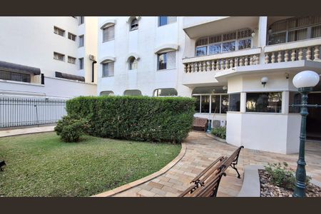 Apartamento à venda com 170m², 4 quartos e 1 vaga Apartamento à venda com 170m², 4 quartos e 1 vagaEntrada