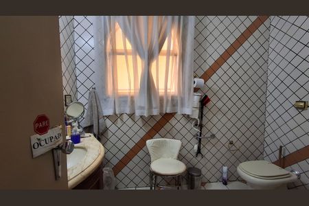 Apartamento à venda com 170m², 4 quartos e 1 vaga Apartamento à venda com 170m², 4 quartos e 1 vagaBanheiro da suíte
