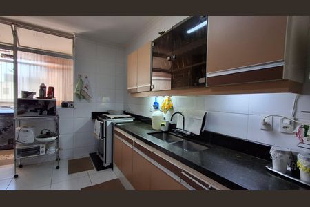 Apartamento à venda com 170m², 4 quartos e 1 vaga Apartamento à venda com 170m², 4 quartos e 1 vagaCozinha