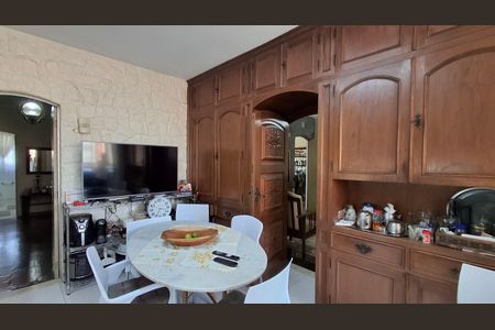 Apartamento à venda com 170m², 4 quartos e 1 vaga Apartamento à venda com 170m², 4 quartos e 1 vagaCozinha