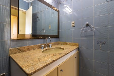 Apartamento à venda com 148m², 3 quartos e 1 vagaBanheiro 2