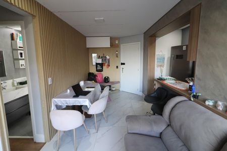 Sala de apartamento à venda com 3 quartos, 70m² em São Pedro, Osasco