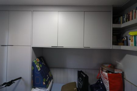 Apartamento à venda com 70m², 3 quartos e 2 vagasQuarto 2