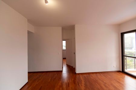 Sala de apartamento para alugar com 3 quartos, 75m² em Alphaville Industrial, Barueri