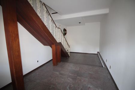 Sala de casa à venda com 4 quartos, 210m² em Eldorado, Contagem