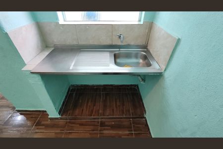 Cozinha de casa para alugar com 0 quarto, 36m² em Parque Sao Francisco, Ferraz de Vasconcelos