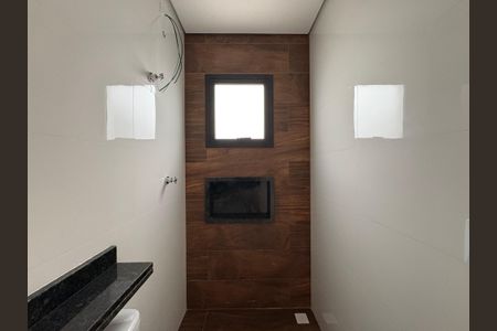 Apartamento para alugar com 45m², 2 quartos e 1 vaga Apartamento para alugar com 45m², 2 quartos e 1 vagaBanheiro