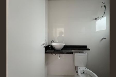 Apartamento para alugar com 45m², 2 quartos e 1 vaga Apartamento para alugar com 45m², 2 quartos e 1 vagaBanheiro