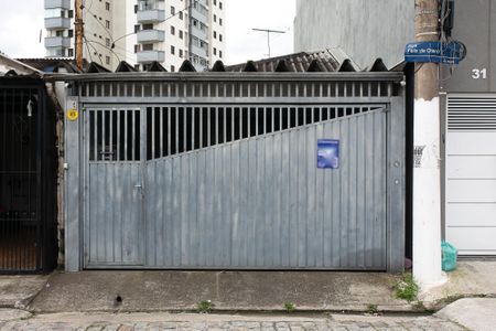 Fachada de casa à venda com 3 quartos, 115m² em Vila Matilde, São Paulo