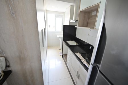 Apartamento para alugar com 58m², 2 quartos e 2 vagas Apartamento para alugar com 58m², 2 quartos e 2 vagasCozinha