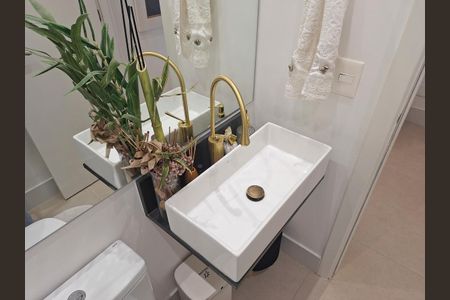 Apartamento à venda com 120m², 3 quartos e 2 vagas Apartamento à venda com 120m², 3 quartos e 2 vagasLavabo