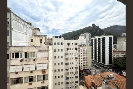 Sala - vista de apartamento à venda com 2 quartos, 48m² em Copacabana, Rio de Janeiro