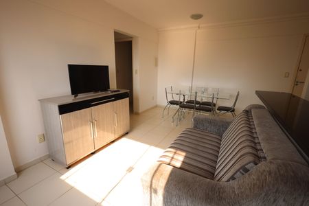 Sala de apartamento para alugar com 2 quartos, 58m² em Jardim das Esmeraldas, Goiânia