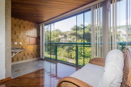 Apartamento à venda com 80m², 2 quartos e 1 vagaSacada