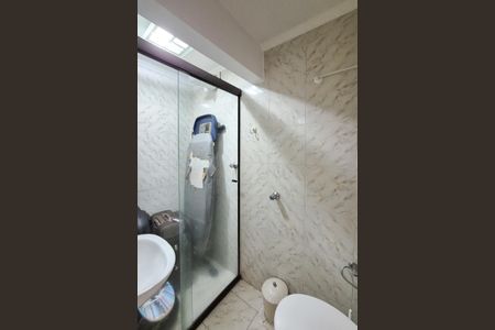 Apartamento à venda com 162m², 3 quartos e 2 vagas Apartamento à venda com 162m², 3 quartos e 2 vagasBanheiro Social 2