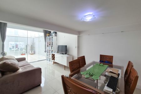 Apartamento à venda com 162m², 3 quartos e 2 vagas Apartamento à venda com 162m², 3 quartos e 2 vagasSala 2