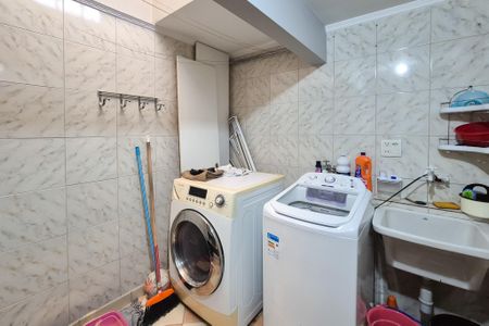 Apartamento à venda com 162m², 3 quartos e 2 vagas Apartamento à venda com 162m², 3 quartos e 2 vagasÁrea de Serviço