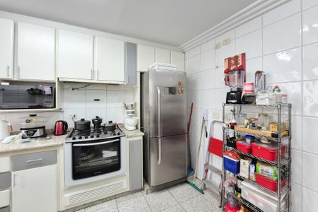 Apartamento à venda com 162m², 3 quartos e 2 vagas Apartamento à venda com 162m², 3 quartos e 2 vagasCozinha